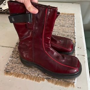 DR. martens burgundy patent leather zip boots